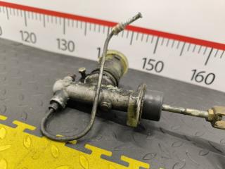 Главный цилиндр сцепления NISSAN SAFARI VRG160 SD33 30620C6100 3 ракурс