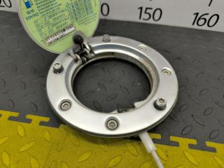 Лючок бензобака AUDI TT 8N BHE 8N0809905C 3 ракурс