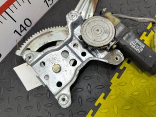 Стеклоподъемник правый задний TOYOTA LAND CRUISER HDJ81 1HDT 6980360010 4 ракурс