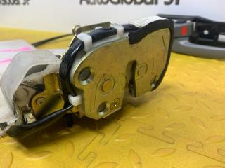 Замок двери левый задний TOYOTA HARRIER MCU15W 1MZFE 6906048010 5 ракурс