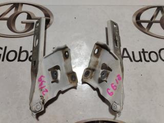 Петля капота AUDI S5 8F CAKA 8T0823301E 1 ракурс