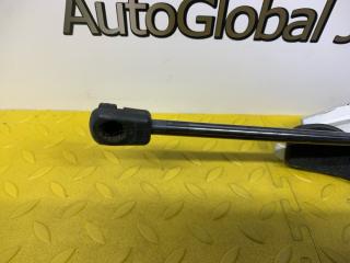 Петля капота AUDI A6 4G CHVA 4G8823301E 5 ракурс Петля капота AUDI A6 4G CHVA 4G8823301E 5 ракурс