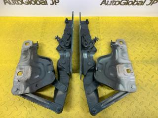 Петля капота Jaguar XE X760 AJ200 T2H12980 2 ракурс