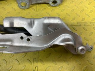 Петля капота Volvo XC70 BZ B6324S 3.2 31385810 3 ракурс