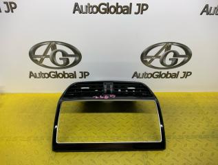 Консоль магнитофона Jaguar XE X760 AJ200 T4A3587 1 ракурс
