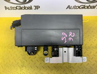 Блок предохранителей Jaguar XE X760 AJ200 C2D23644 2 ракурс