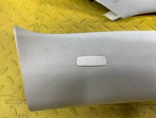 Накладка на стойку кузова Jaguar XE X760 AJ200 T4N13242LKP 2 ракурс Накладка на стойку кузова Jaguar XE X760 AJ200 T4N13242LKP 2 ракурс