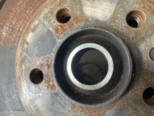 Ступица левая задняя AUDI A6 4G CHVA 8R0505431F 3 ракурс