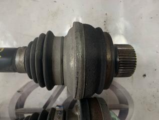 Привод задний AUDI A6 4G CHVA 8R0501203C 5 ракурс Привод задний AUDI A6 4G CHVA 8R0501203C 5 ракурс