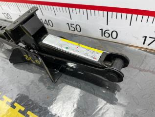 Домкрат AUDI Q3 8U CPSA 5N0011031 2 ракурс