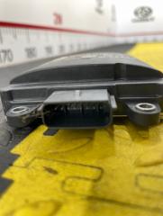 Датчик парковки правый задний Jeep Grand Cherokee SRT WK2 ESG 6.4 68265570AE 3 ракурс