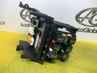 Блок предохранителей AUDI Q3 8U CZDA 8X0907063AC 3 ракурс