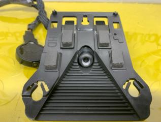 Камера переднего вида Jeep Grand Cherokee SRT WK2 ESG 6.4 68251682AG 3 ракурс