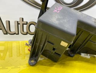 Блок предохранителей TOYOTA TUNDRA UCK40 2UZFE 827410C030 4 ракурс Блок предохранителей TOYOTA TUNDRA UCK40 2UZFE 827410C030 4 ракурс