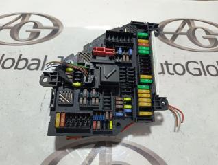 Блок предохранителей BMW X4 F26 N20B20A 61149315151 1 ракурс