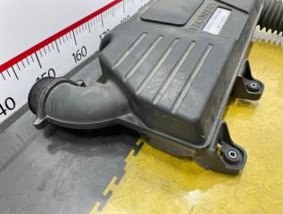 Воздухозаборник HONDA CR-V RT6 LFB 172305TZH00 2 ракурс