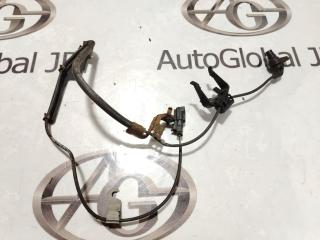 Датчик abs правый передний LEXUS RX450H GYL16 2GRFXE 8954248050 4 ракурс