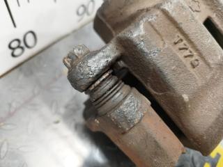 Суппорт правый передний NISSAN SAFARI WRGY60 TD42T 4100101J01 3 ракурс