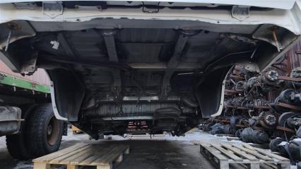 Кузов TOYOTA LAND CRUISER UZJ100 2UZFE 6311160451 4 ракурс