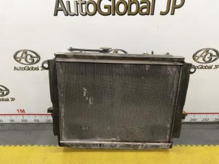 Радиатор основной TOYOTA LAND CRUISER UZJ100 2UZFE 1640050211 1 ракурс