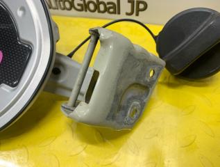 Лючок бензобака SUZUKI ESCUDO TDA4W J24B 6432065J12 5 ракурс
