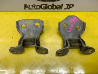 Петля дверная правая передняя ISUZU BIGHORN UBS69 4JG2 8941553152 2 ракурс