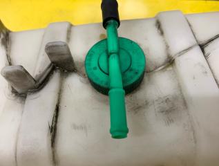 Бачок расширительный NISSAN SAFARI VRGY60 TD42 2171001J00 4 ракурс