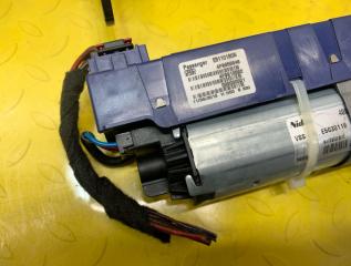 Доводчик двери пятой AUDI Q5 8R CDNC 8R0827851B 3 ракурс