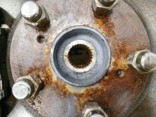 Ступица левая передняя TOYOTA HARRIER ACU15 2AZFE 4321233070 3 ракурс