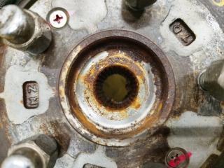 Ступица левая передняя HYUNDAI TUCSON JM D4EA 517152E100 3 ракурс