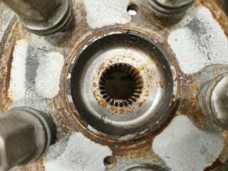 Ступица правая передняя TOYOTA HARRIER MCU15 1MZFE 4321133070 3 ракурс