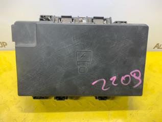 Блок предохранителей Jeep Grand Cherokee WK2 ERB 3.6 68137439AE 2 ракурс