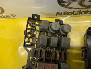 Блок предохранителей MITSUBISHI PAJERO V26 4M40 MR301316 5 ракурс