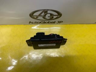 Блок управления климат-контролем Jeep Grand Cherokee WK2 ERB 3.6 68110610AM 3 ракурс
