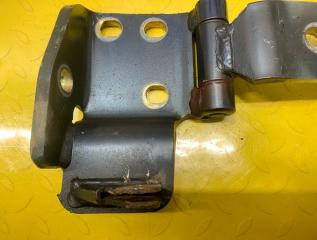 Петли 5-й двери задняя MITSUBISHI PAJERO V26 4M40 MB669300 3 ракурс