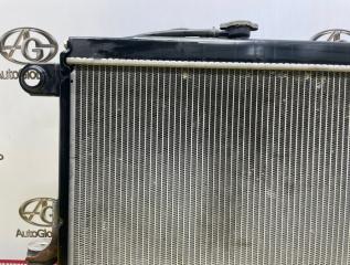 Радиатор основной TOYOTA LAND CRUISER UZJ100W 2UZFE 1640050210 3 ракурс