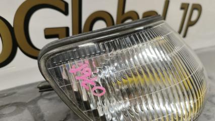 Габарит правый передний MITSUBISHI DELICA PE8W 4M40 MR300380 3 ракурс