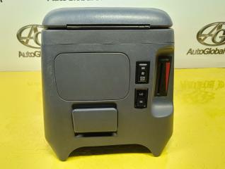 Бардачок между сиденьями TOYOTA LAND CRUISER PRADO KZJ90 1KZTE 5891160060B0 3 ракурс Бардачок между сиденьями TOYOTA LAND CRUISER PRADO KZJ90 1KZTE 5891160060B0 3 ракурс
