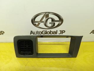 Консоль магнитофона TOYOTA LAND CRUISER PRADO KZJ78 1KZTE 5541360010B0 1 ракурс