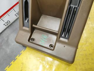 Бардачок между сиденьями NISSAN SAFARI VRGY60 TD42 9691005J00 5 ракурс Бардачок между сиденьями NISSAN SAFARI VRGY60 TD42 9691005J00 5 ракурс