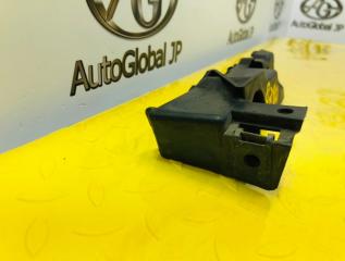 Крепление бампера правое переднее AUDI A6 4G CHVA 4G0807284 4 ракурс