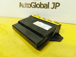 Блок управления замками FORD KUGA CBS 2.0L EcoBoost AV6N19G481AM 4 ракурс Блок управления замками FORD KUGA CBS 2.0L EcoBoost AV6N19G481AM 4 ракурс