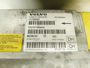 Блок управления airbag Volvo XC70 BZ B6324S 3.2 31264402 2 ракурс Блок управления airbag Volvo XC70 BZ B6324S 3.2 31264402 2 ракурс