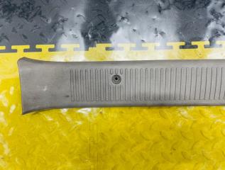 Накладка замка багажника TOYOTA HILUX SURF KDN185W 1KDFTV 5857335010B2 2 ракурс