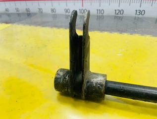 Торсион правый MAZDA PROCEED MARVIE UVL6R WLT U01334T11 4 ракурс