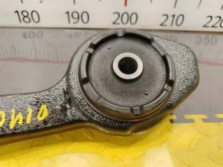 Крепление редуктора заднее TOYOTA HARRIER AVU65 2ARFXE 5238048100 2 ракурс