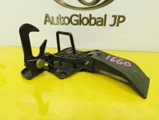 Замок капота AUDI Q5 8R CDNC 8R0823480A 2 ракурс Замок капота AUDI Q5 8R CDNC 8R0823480A 2 ракурс
