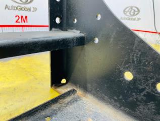 Подставка под аккумулятор NISSAN ATLAS G2H41 FD42 244210T180 3 ракурс
