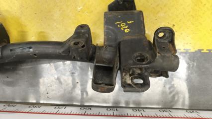 Балка под двс MITSUBISHI DELICA PE8W 4M40 MB951923 4 ракурс Балка под двс MITSUBISHI DELICA PE8W 4M40 MB951923 4 ракурс