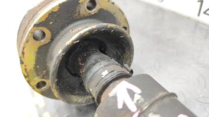 Карданный вал Jeep LIBERTY KJ EKG 52111596AA 3 ракурс Карданный вал Jeep LIBERTY KJ EKG 52111596AA 3 ракурс